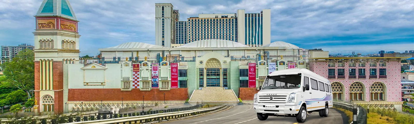 Tempo Traveller in Noida