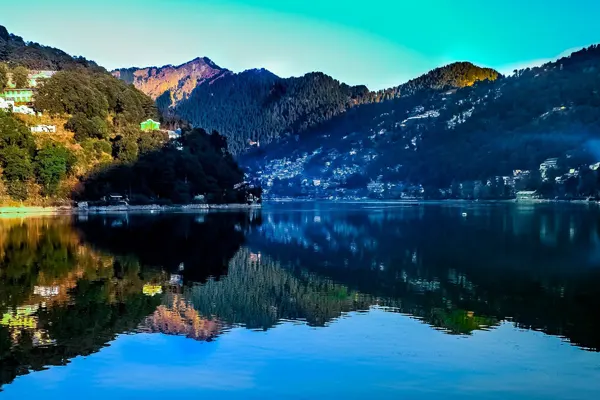 Delhi to Nainital Tour by Tempo Traveller