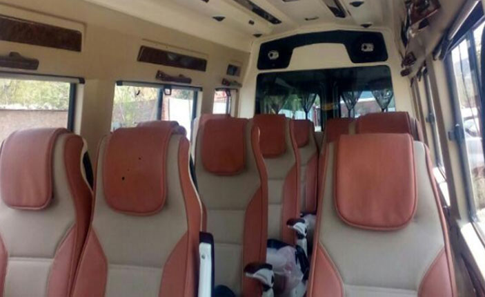 12-seater-luxury-tempo-traveller